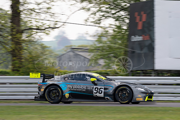 Optimum Motorsport - Aston Martin V8 Vantage GT3, Oliver Wilkins