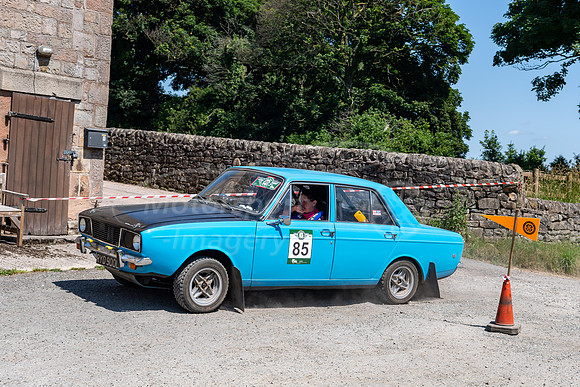 85 Simon Malins / Suzanne Barker