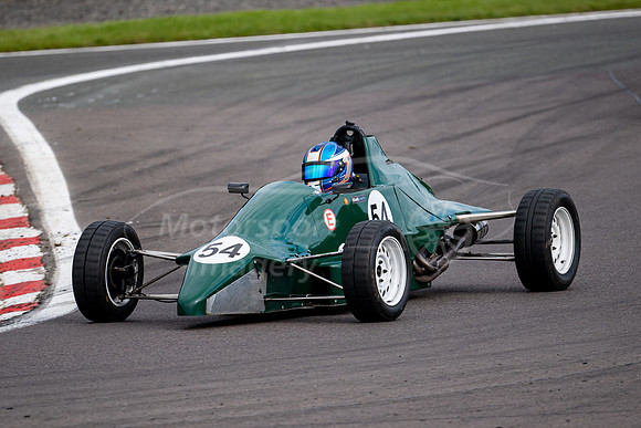 54 Doug Crosbie Van Diemen RF89