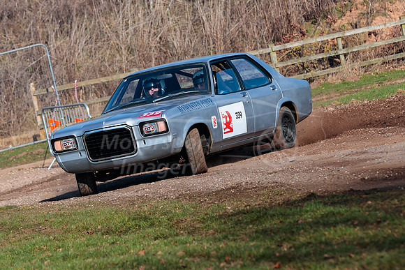 339 Ian Houston - Vauxhall Victor VX490