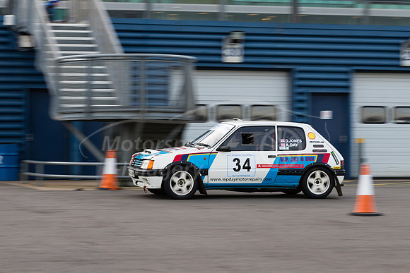 34  Adrian Day / Dorian Jones