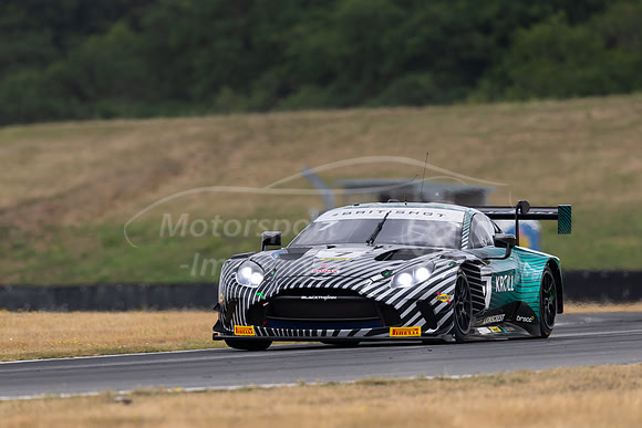 7 Giacomo Petrobelli / Jonny Adam
