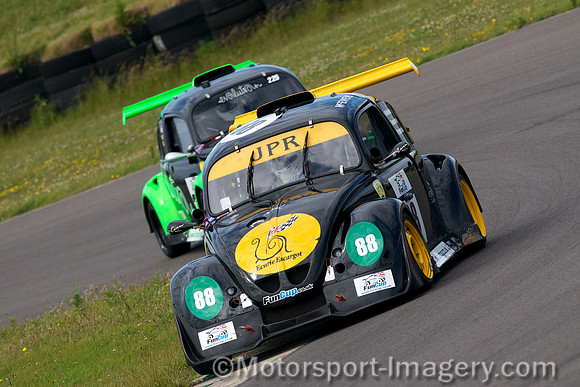 William Pembroke, James Somerton, Ecurie Escargot