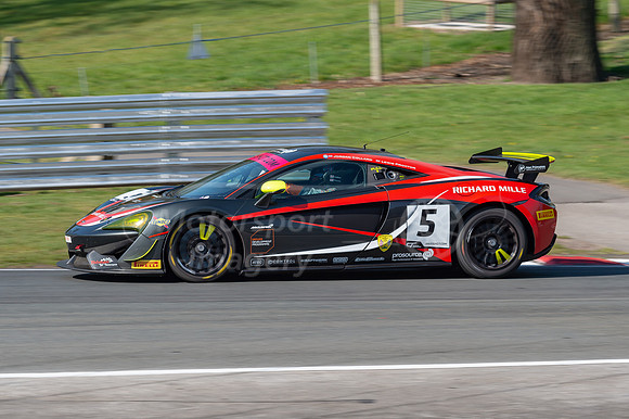 McLaren 570S GT4, Jordan Collard / Lewis Proctor