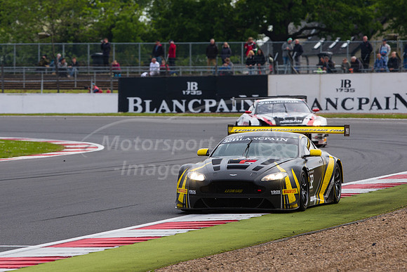 32  Paul Wilson / Stuart Leonard / Michael Meadows