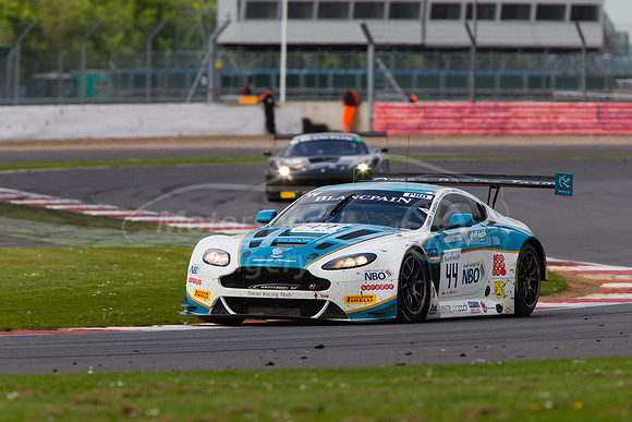 44  Ahmad Al Harthy / Daniel Lloyd / Jonny Adam