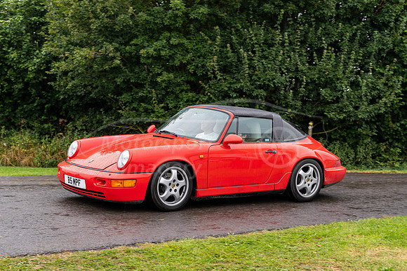 Porsche 911 Carrera 2 Targa