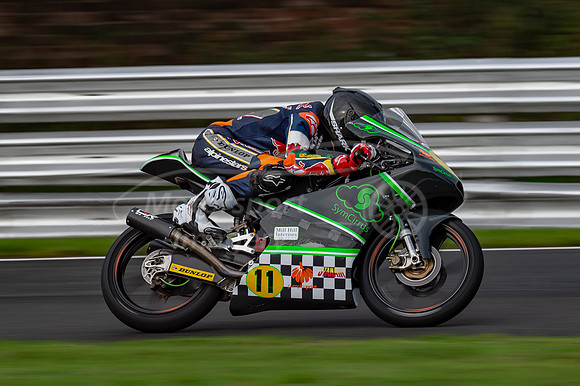 11 Dan JONES