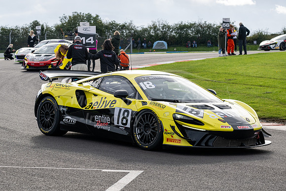 18 Zac Meakin / Dan Vaughan