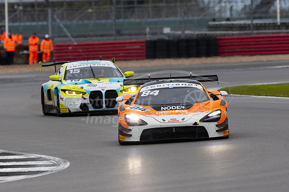84 Andrew Gilbert / Fran Rueda