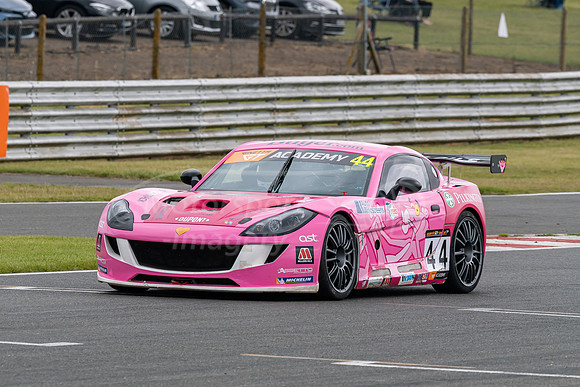 44 Martin Wills