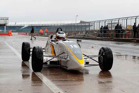 16 Neil McArthur