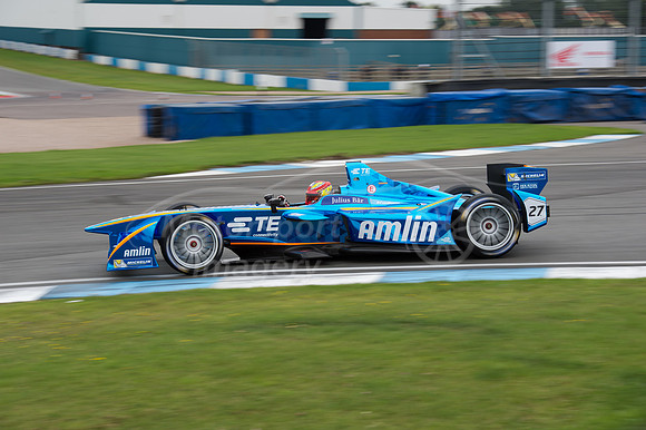 Robin Frijns