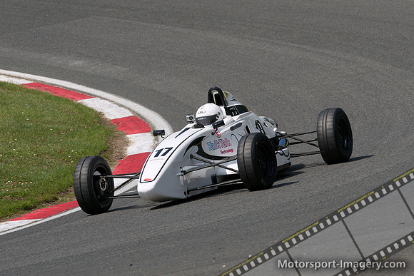 Tom McArthur, Van Dieman LA10