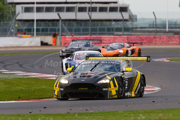 32  Paul Wilson / Stuart Leonard / Michael Meadows