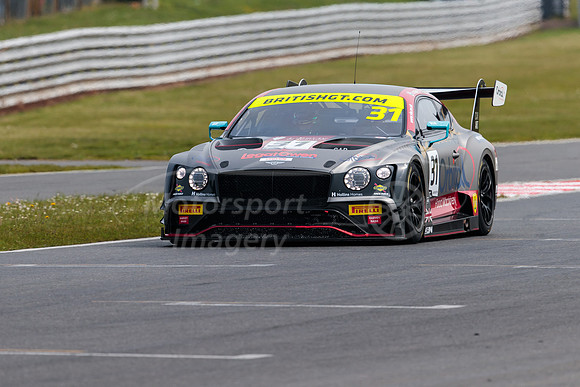 31  JRM Racing - Bentley Continental GT3  Seb Morris / Rick Parf