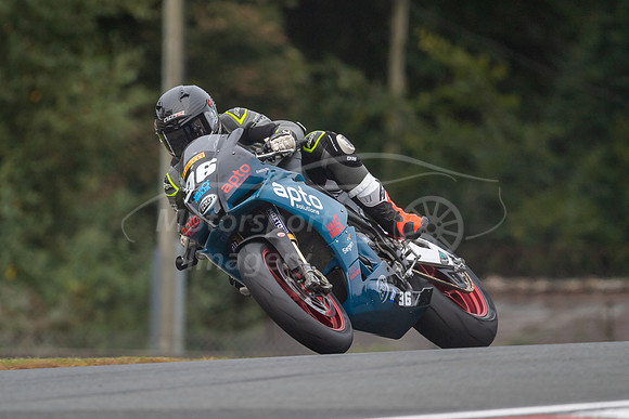 36 James EAST  Aprilia - APTO Aprilia