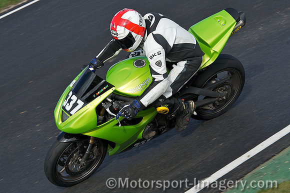 Jamie Medhurst, Triumph