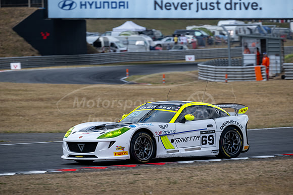 69 Steven Lake / Blake Angliss