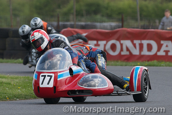 Ray Reeves and Andrew hills - Honda 750