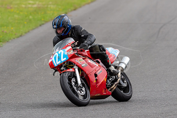 122 Nigel Race