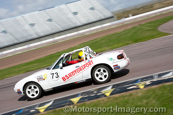 MX5 Championship Rockingham