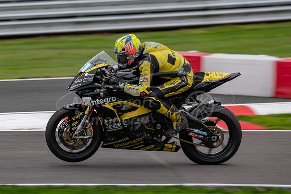 21 Tom Tunstall BMW