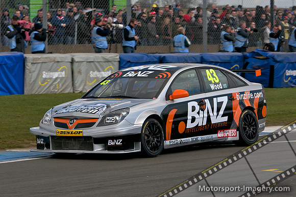 Lee Wood, Vauxhall Vectra
