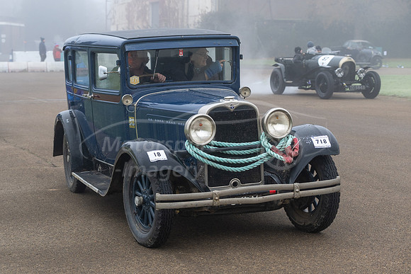18 Tim Greernhill, 718 Andrew Howe-Davies, DODGE Model 30 VICTOR