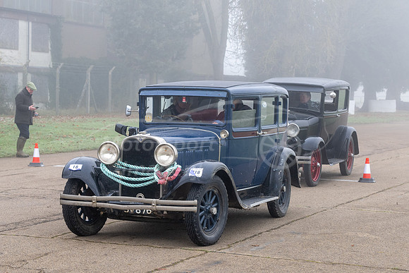 18 Tim Greernhill, 718 Andrew Howe-Davies, DODGE Model 30 VICTOR