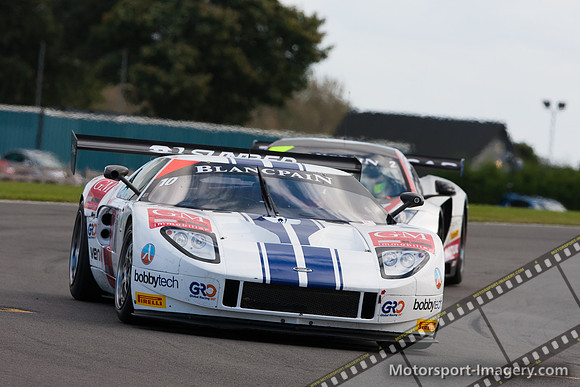 10  Sunred   Ford GT  Benjamin Lariche / Laurent Groppi