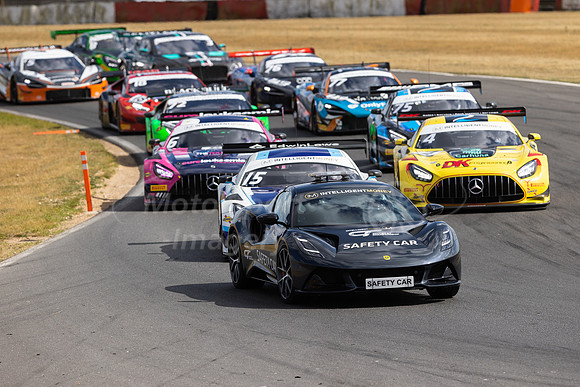 Race 2 Start