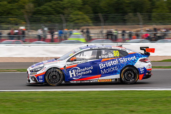 80 Tom INGRAM, Bristol Street Motors with EXCELR8 TradePriceCars.com Hyundai