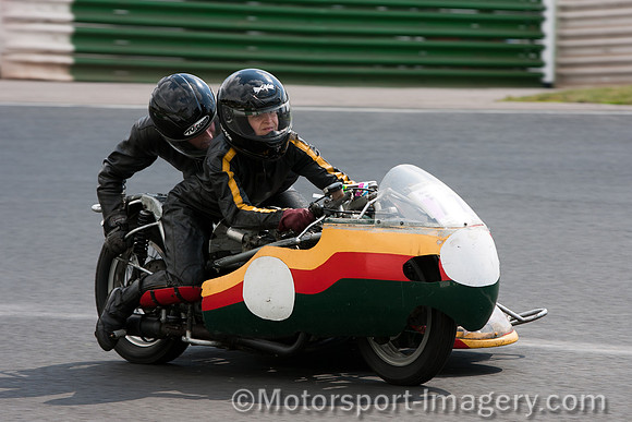 Harriet Sibson - Triton T140