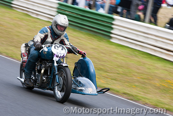 Steve Wheatley - Titch Triumph T110