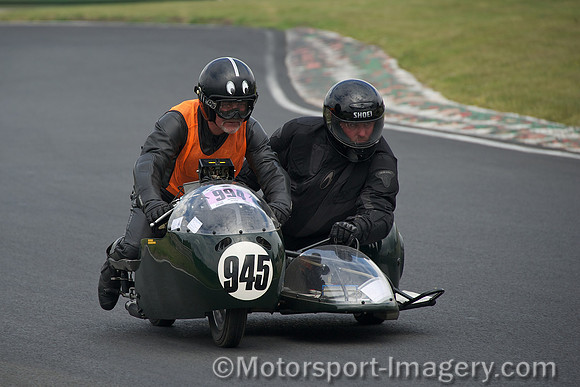 Terry Sands, Triumph Racing Sidecar