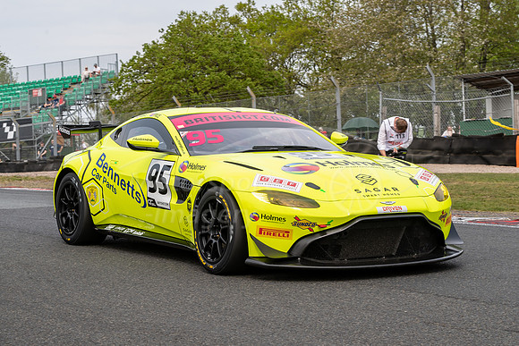 TF Sport - Aston Martin V8 Vantage GT4, Patrick Kibble / Josh Pr