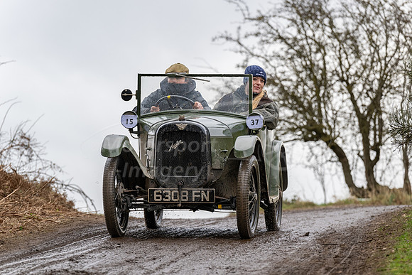 37 Gillian Carr / Lizzi Upton
