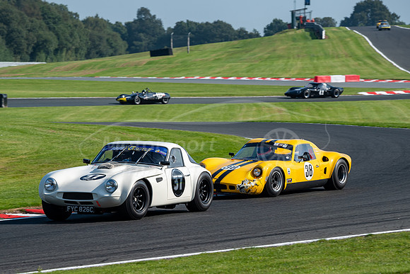 37 Mike Gardiner / Josh Cook TVR Griffith 200