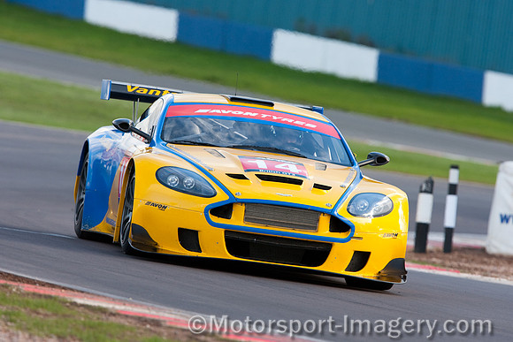Tom Black, Stuart Hall, Aston Martin DBRS9