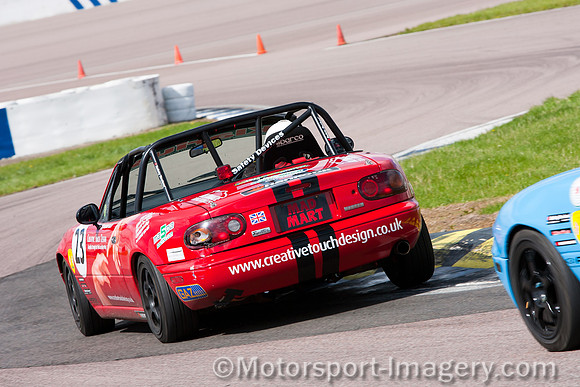 Creative Touch Design Sponsored MX5 at Rockingham
