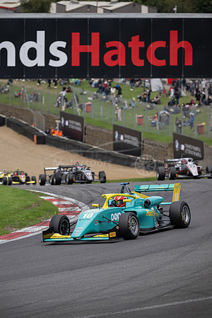 10 Patrick HEUZENROEDER