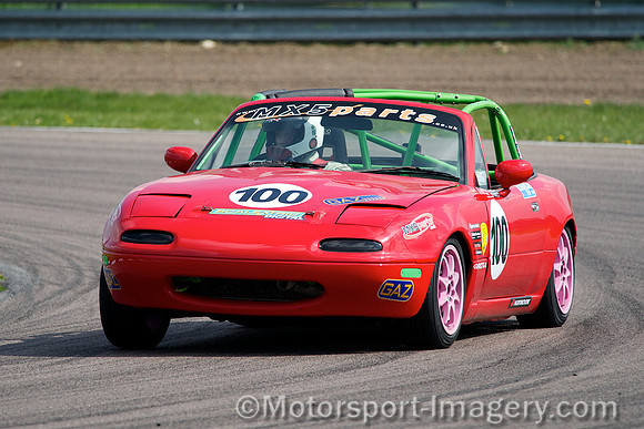 Mazda MX5, Alyn Robson