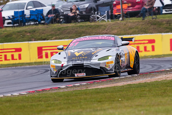 61  Academy Motorsport - Aston Martin V8 Vantage GT4  Micah Stan