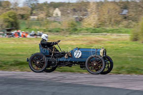 77  John DEVEUVE, BRASIER RACE ABOUT