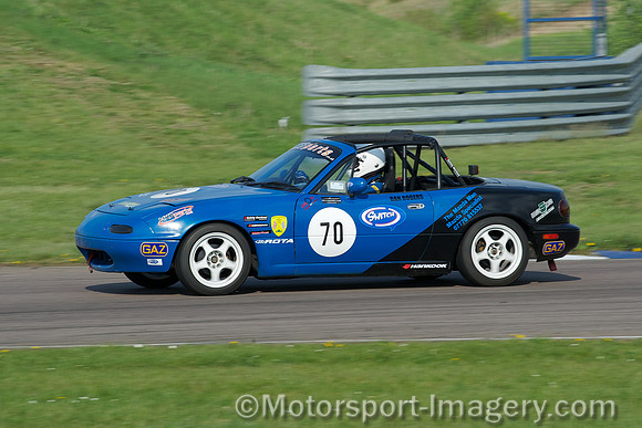 Mazda MX5 , Amy Barker