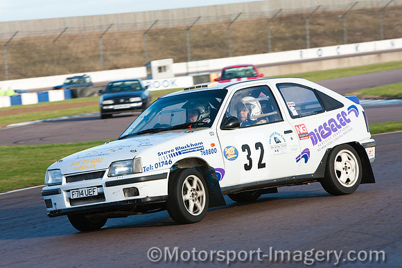 32 Steve Blackham and Helena Mayall
