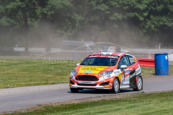 121, Calum Maguire, Johnnie Mulholland, Ford Fiesta R2T