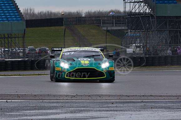 97 Andrew Howard / Jessica Hawkins