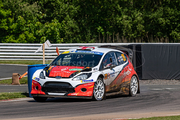 28, Alex Stone, John Stone, Ford Fiesta WRC